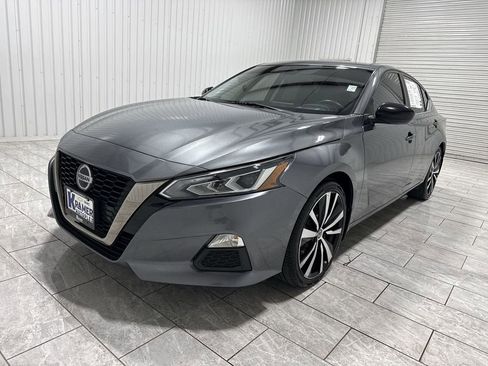 Used 2022 Nissan Altima 2.5 SR FWD image 1
