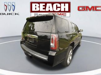 Used 2018 GMC Yukon Denali w/ Denali Ultimate Package AWD/4WD video 3