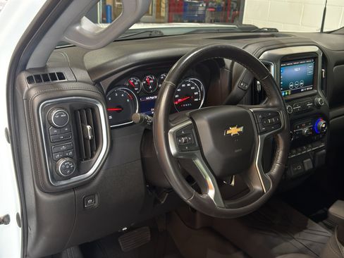 Used 2021 Chevrolet Silverado 2500 LT w/ Fleet Comfort Package AWD/4WD image 18