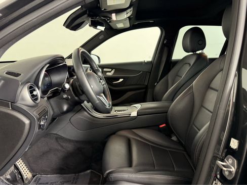 Used 2020 Mercedes-Benz GLC 300 4MATIC image 9