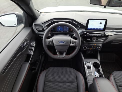 New 2025 Ford Escape ST-Line image 15