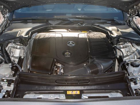 Used 2022 Mercedes-Benz C 300 Sedan w/ Exclusive Trim Package image 34