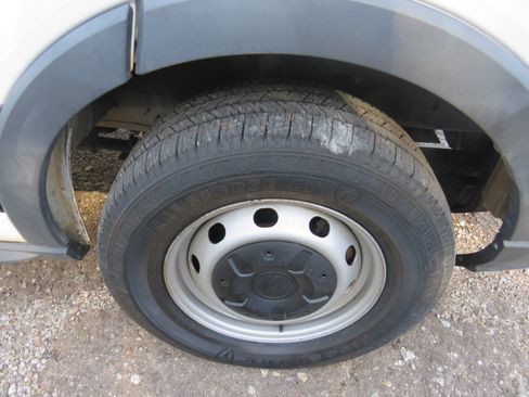 Used 2015 Ford Transit 250 250 Van Low Roof w/Sliding Pas image 24