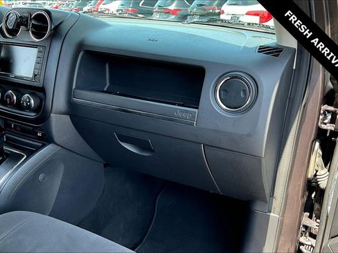 Used 2016 Jeep Patriot Sport w/ Power Value Group image 23
