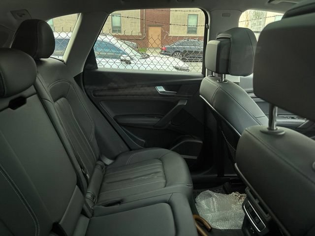 Certified 2024 Audi Q5 Premium AWD/4WD image 8