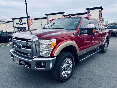 Used 2013 Ford F250 Lariat w/ Lariat Ultimate Pkg image 2