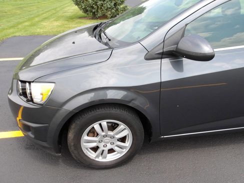 Used 2013 Chevrolet Sonic LT FWD image 26