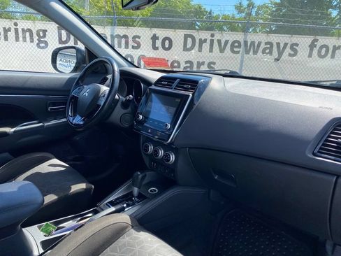 Used 2021 Mitsubishi Outlander Sport SE AWD/4WD image 17