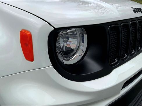 Used 2023 Jeep Renegade Altitude image 27
