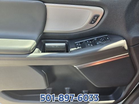 Used 2025 Ford Expedition Active RWD image 30