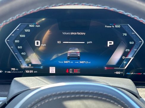 Used 2025 BMW X7 M60i AWD/4WD image 23