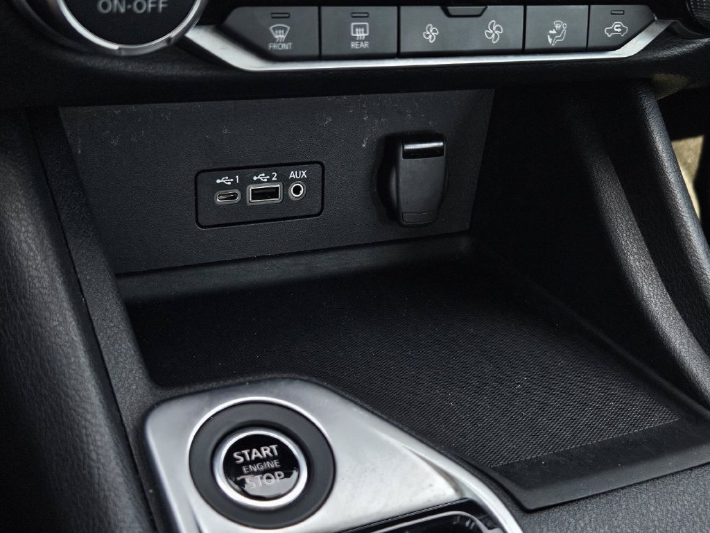 Certified 2022 Nissan Sentra SV w/ All-Weather Package FWD image 21