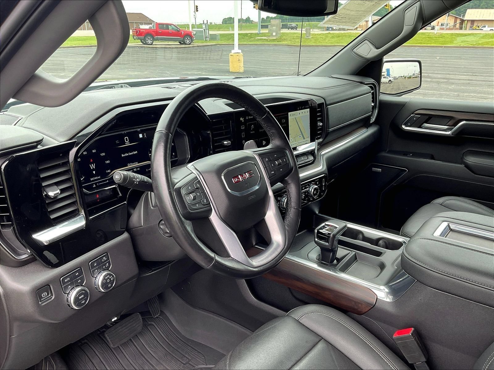 Used 2022 GMC Sierra 1500 SLT w/ SLT Premium Plus Package AWD/4WD image 29
