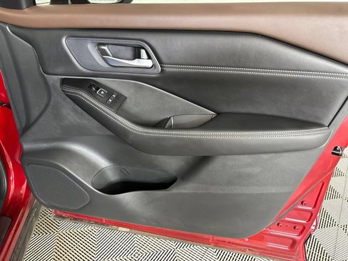 Used 2023 Nissan Rogue SL w/ SL Premium Package FWD image 30