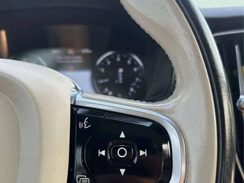 Used 2019 Volvo S60 T6 Momentum w/ Multimedia Package AWD/4WD image 27