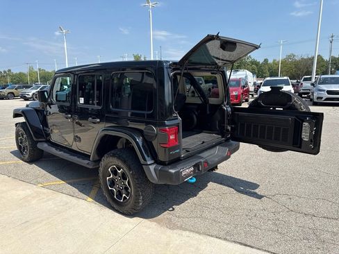 Used 2021 Jeep Wrangler Unlimited Rubicon 4xe w/ Steel Bumper Group AWD/4WD image 18