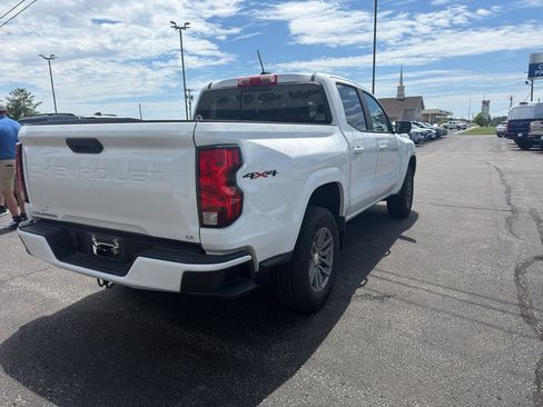 Used 2024 Chevrolet Colorado LT w/ LT Convenience Package AWD/4WD image 3