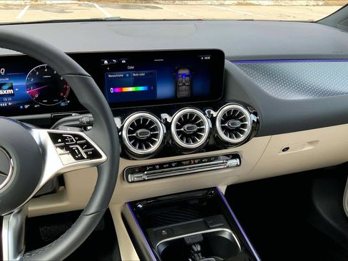 New 2025 Mercedes-Benz GLA 250 GLA 250 image 6