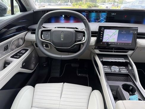 New 2026 Lincoln Nautilus Reserve AWD/4WD image 25