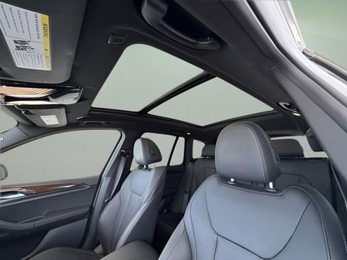 Used 2023 BMW X3 sDrive30i w/ Premium Package w/ZPA image 23