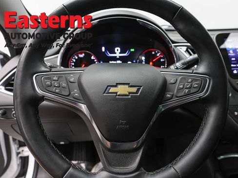 Used 2024 Chevrolet Malibu LT FWD image 10