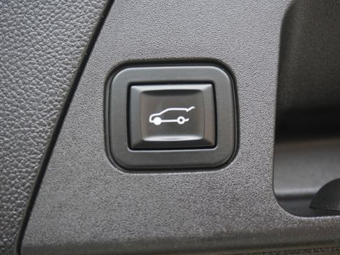 Used 2017 Buick Envision Preferred FWD image 32