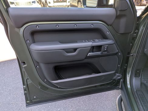 New 2026 Land Rover Defender 110 X-Dynamic SE AWD/4WD image 12