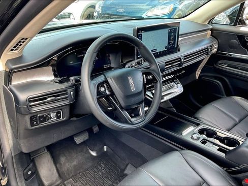 Used 2025 Lincoln Corsair Grand Touring w/ Equipment Group 301A AWD/4WD image 13