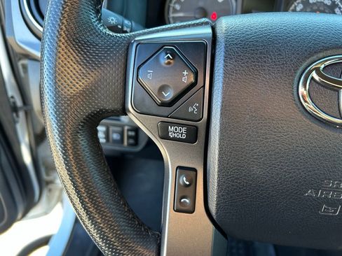 Used 2019 Toyota Tacoma TRD Off-Road image 13