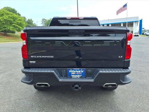 Used 2025 Chevrolet Silverado 1500 LT Trail Boss w/ Convenience Package II AWD/4WD image 4