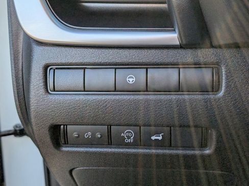 Certified 2023 Nissan Rogue SV w/ SV Premium B Package image 28