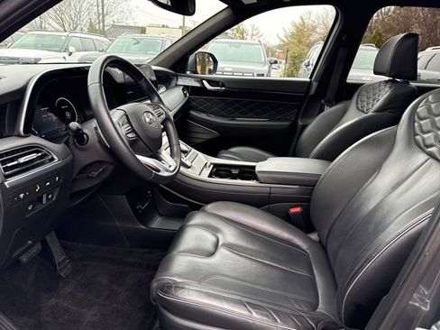 Used 2022 Hyundai Palisade Calligraphy image 9