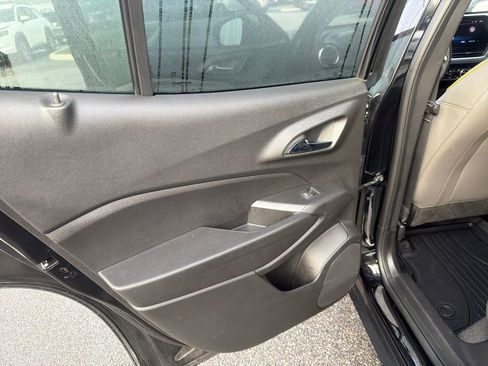 Used 2024 Chevrolet Trax ACTIV w/ Sunroof Package image 20