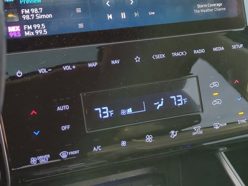 Used 2022 Hyundai Tucson Limited w/ Cargo Package image 30