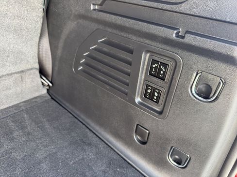 Certified 2024 Chevrolet Traverse RS w/ LPO, Floor Liner Package image 38