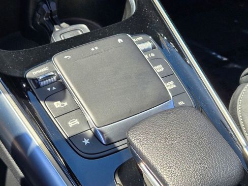Used 2023 Mercedes-Benz GLA 250 4MATIC image 36