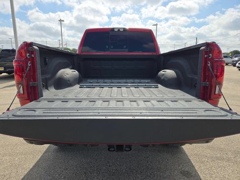 Used 2026 RAM 2500 Limited AWD/4WD image 24