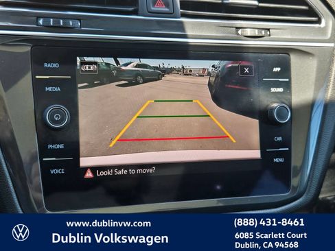 Certified 2023 Volkswagen Tiguan SE w/ Panoramic Sunroof Package FWD image 15