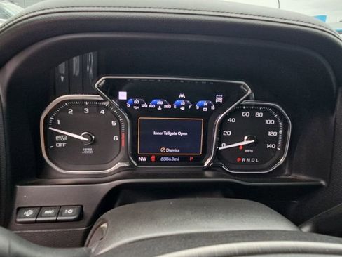 Used 2021 GMC Sierra 1500 AT4 w/ AT4 Value Package AWD/4WD image 14