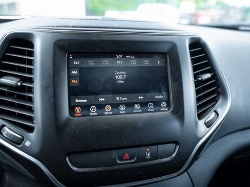 Used 2021 Jeep Cherokee Latitude image 20