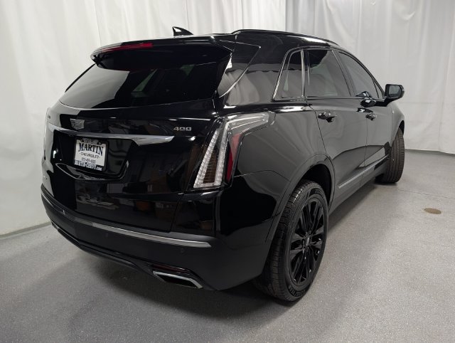 Certified 2023 Cadillac XT5 Sportv AWD/4WD image 3