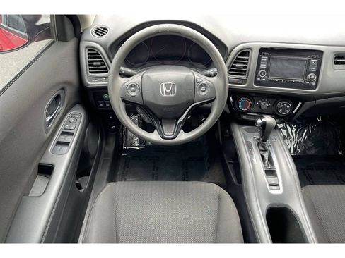 Certified 2017 Honda HR-V LX image 16