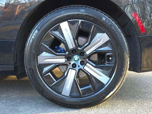 Used 2023 BMW iX M60 image 78