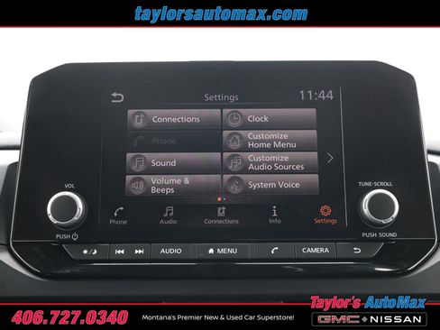 Used 2024 Nissan Pathfinder S image 15