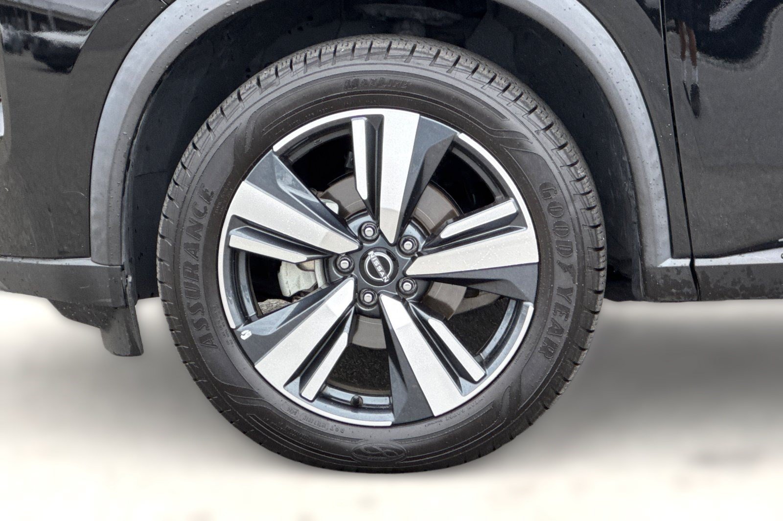 Used 2023 Nissan Rogue SL AWD/4WD image 13