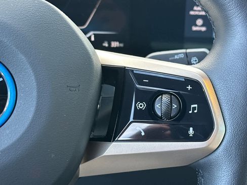 Certified 2023 BMW iX xDrive50 w/ Premium Package image 30