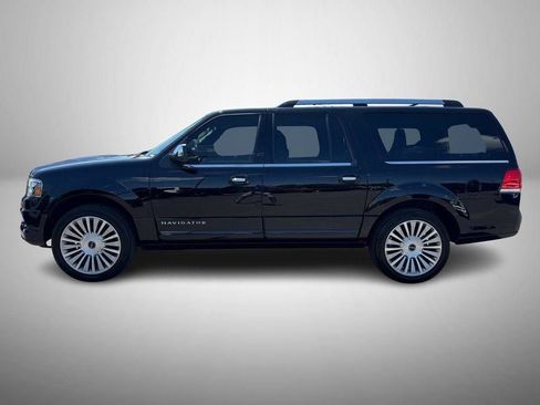 Used 2017 Lincoln Navigator L Reserve AWD/4WD image 6