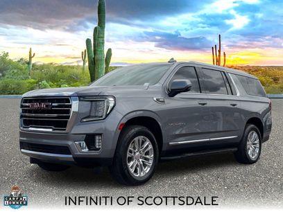 Used 2022 GMC Yukon XL SLT w/ SLT Premium Package