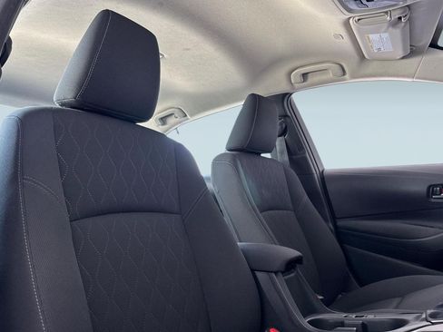 Used 2024 Toyota Corolla LE FWD image 30