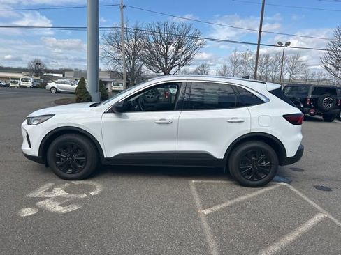 Used 2023 Ford Escape Active image 4